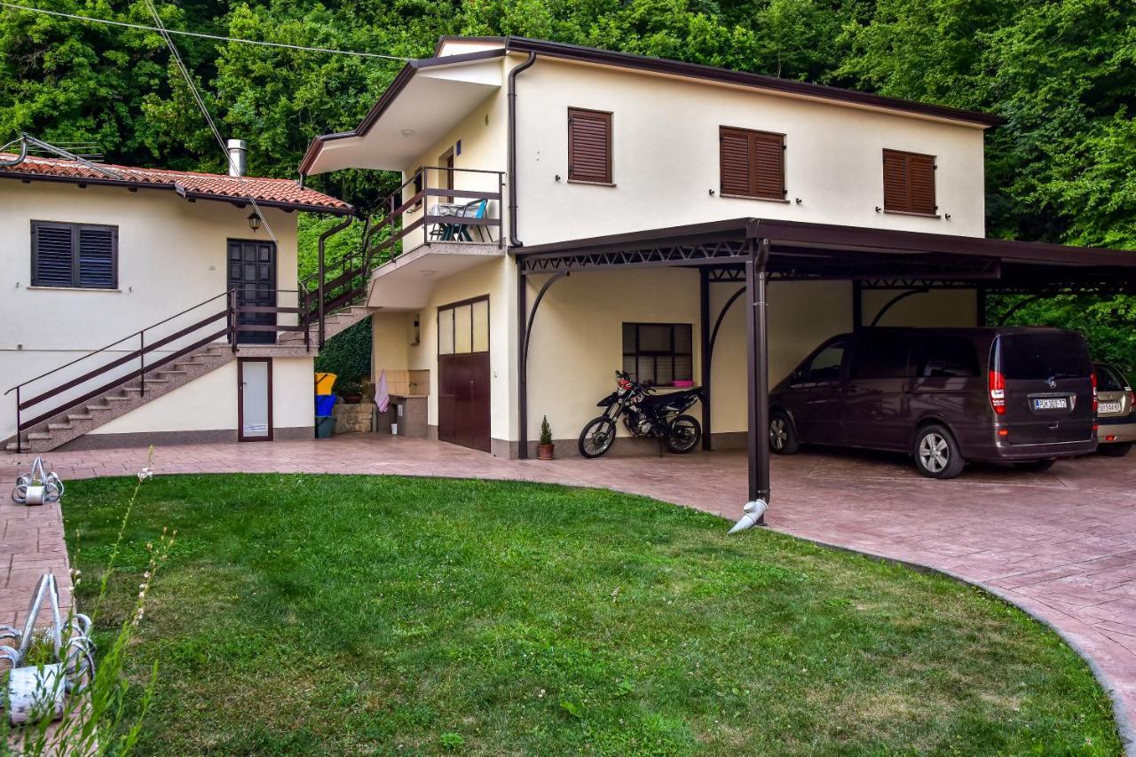 Roč Apartman Koraca מראה חיצוני תמונה