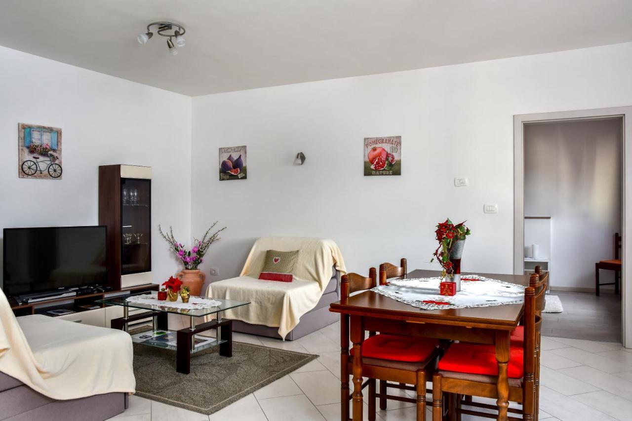 Roč Apartman Koraca מראה חיצוני תמונה