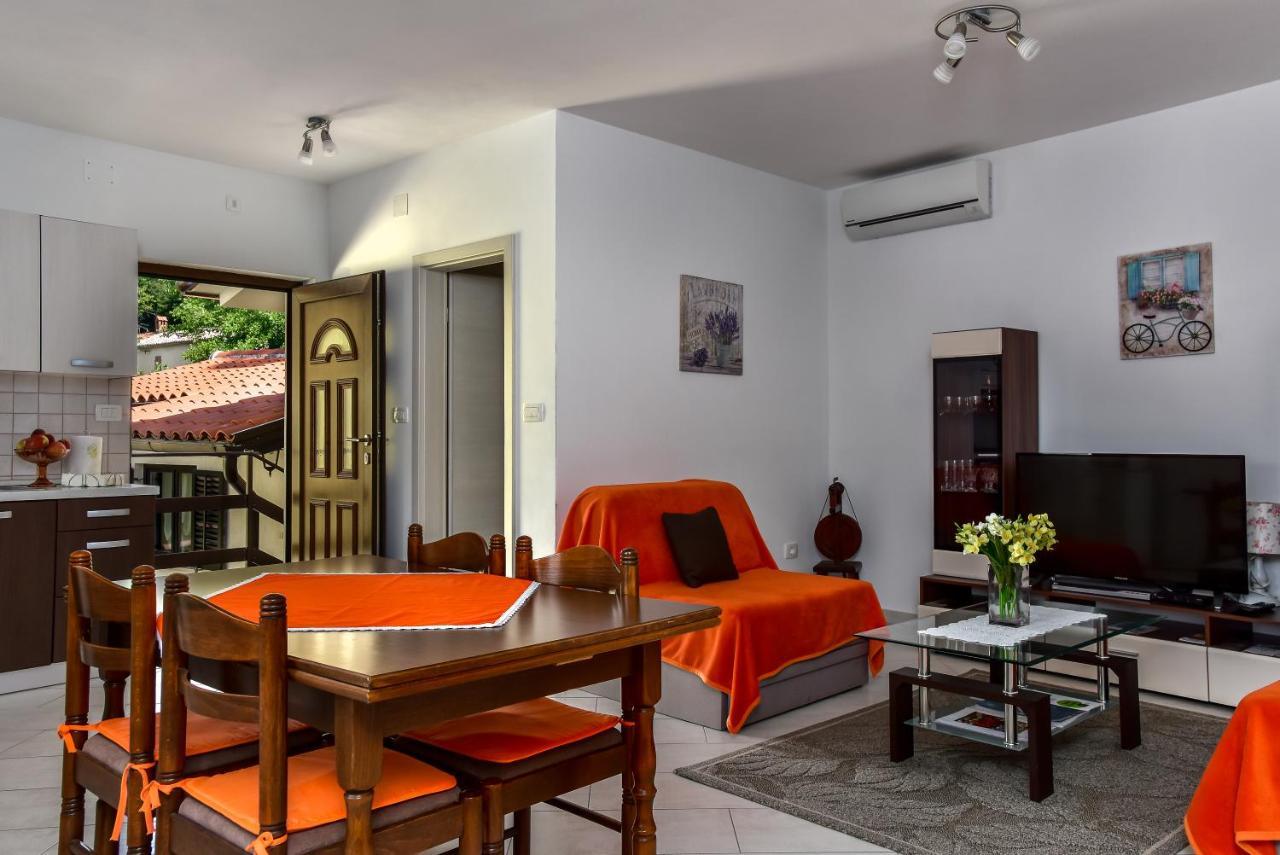 Roč Apartman Koraca מראה חיצוני תמונה