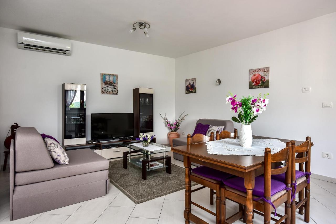 Roč Apartman Koraca מראה חיצוני תמונה